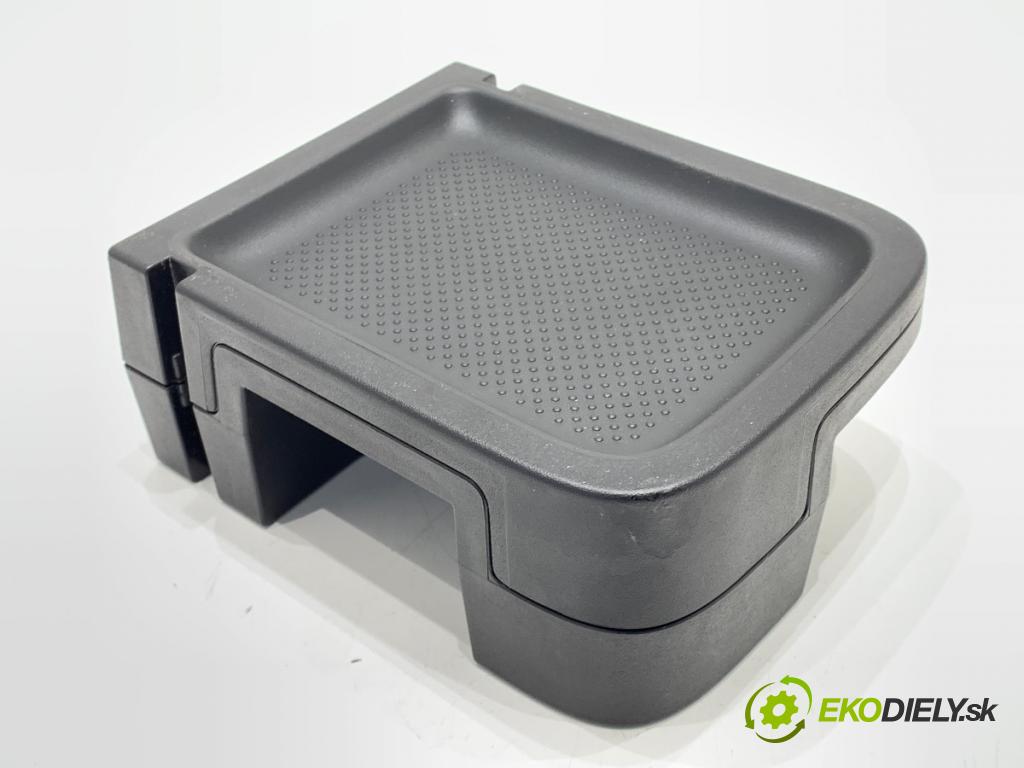 SKODA KODIAQ SUV 2021 147 kW 2.0 TDI 4x4 1968 Držiak na nápoje  (Držiak (úchyt) na nápoje)