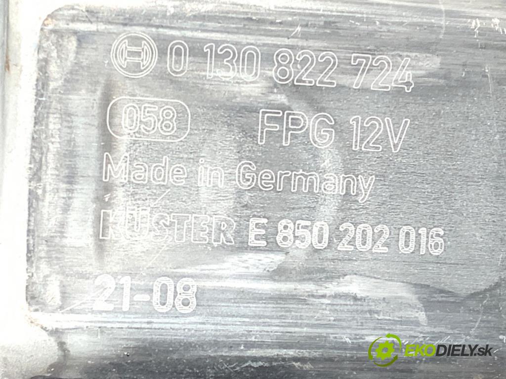 SKODA KODIAQ SUV 2021 147 kW 2.0 TDI 4x4 1968 mechanismus okna pravý zadní část 565839462A