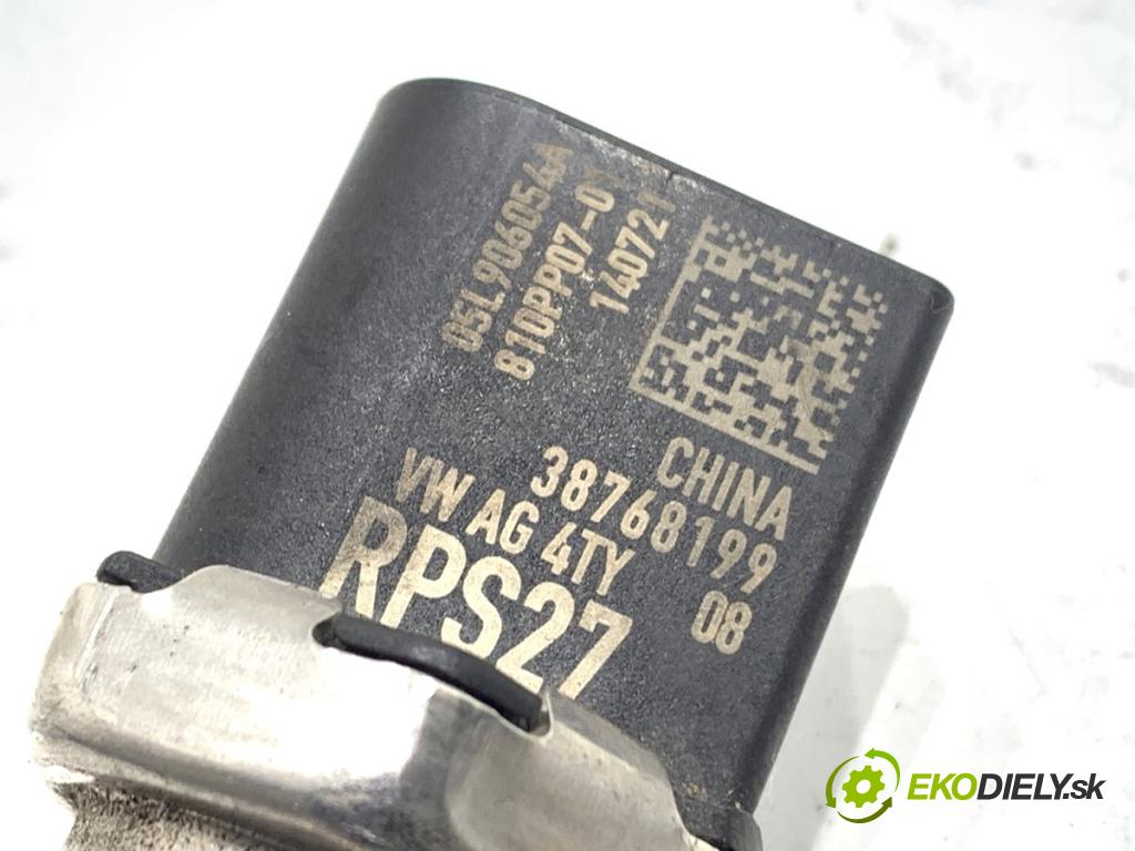 SKODA KODIAQ SUV 2021 147 kW 2.0 TDI 4x4 1968 Snímač tlaku paliva 05L906054A (Snímač)