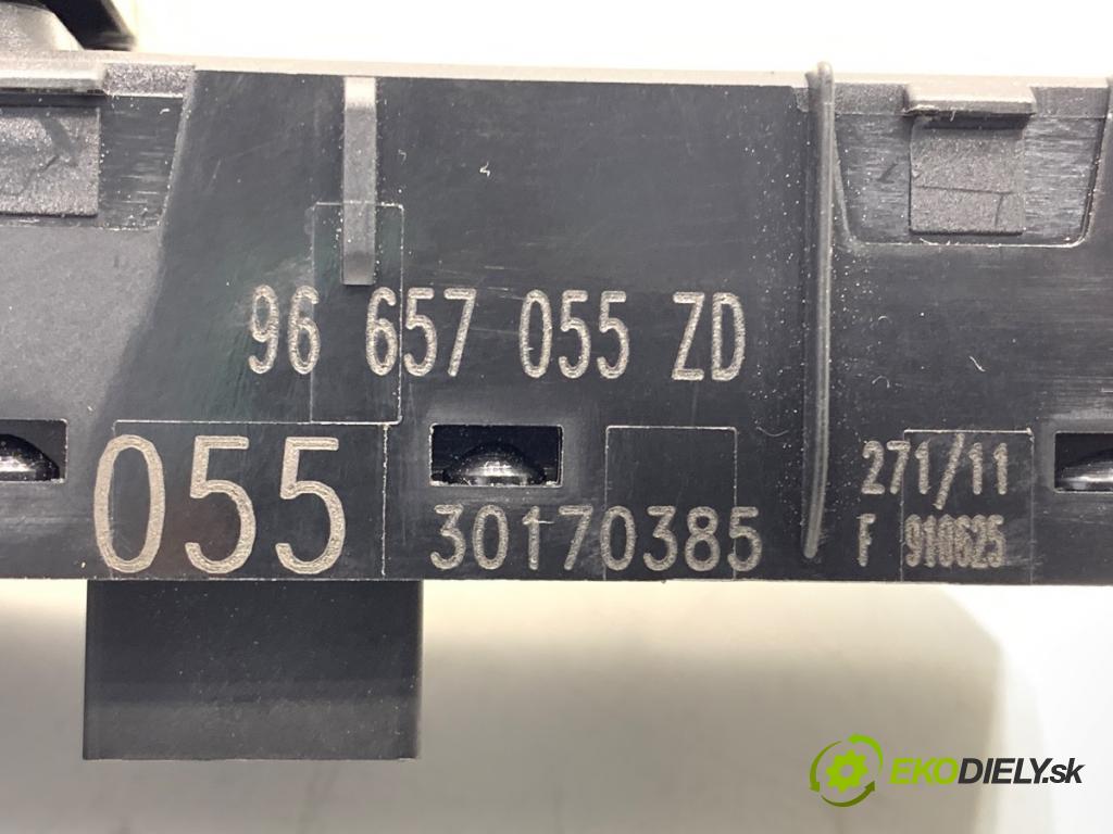 CITROEN C4 II liftback 2011 68 kW 1.6 HDi 90 1560 Prepínač okien 96657055ZD (Prepínacie páčky pod volantom)