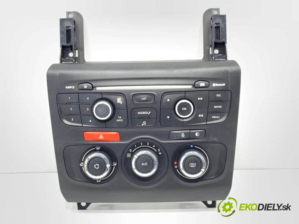 CITROEN C4 II liftback 2011 68 kW 1.6 HDi 90 1560 Panel ovládania kúrenia 9666027177 (Prepínacie páčky pod volantom)