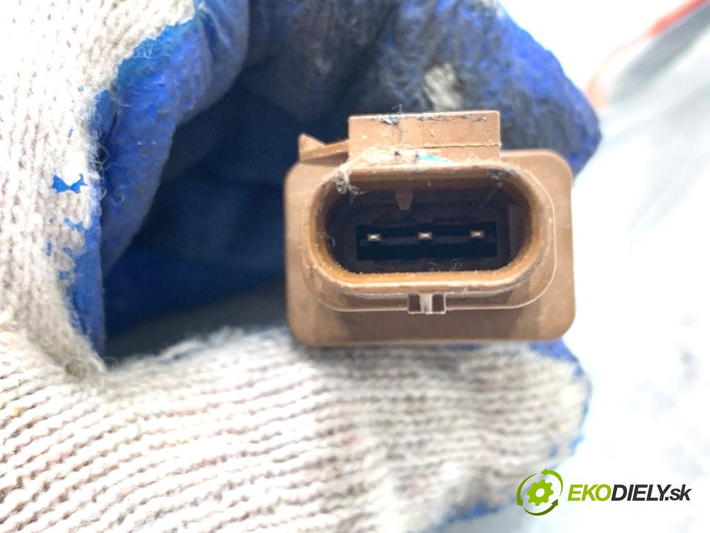 SKODA KODIAQ SUV 2021 147 kW 2.0 TDI 4x4 1968 Snímač teploty spalín 05L919529E (Snímač)