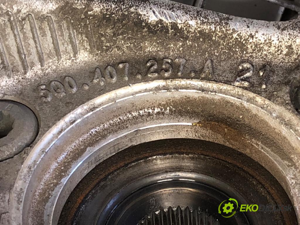 SKODA KAROQ SUV 2019 140 kW 2.0 TSI 4x4 1984 náboj ľavy predný 5Q0407257A