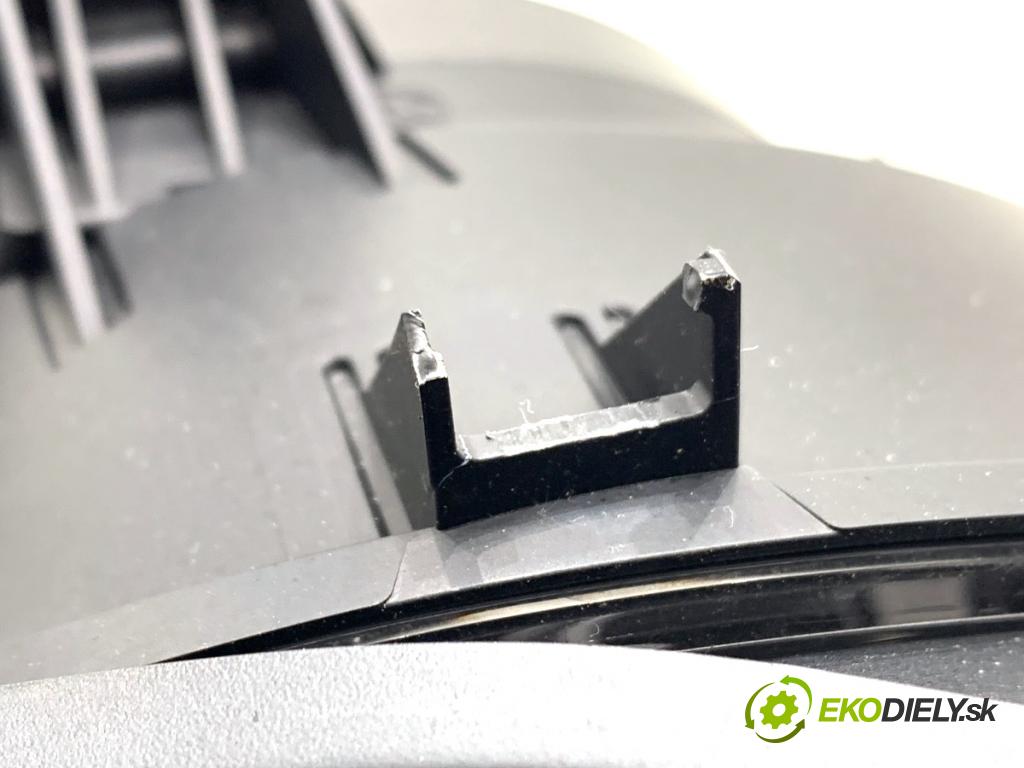 SKODA KAROQ SUV 2019 140 kW 2.0 TSI 4x4 1984 Prístrojovka 565920750B (Prístrojová doska)