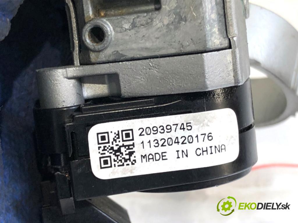 CHEVROLET CRUZE liftback 2011 91 kW 1.6 1598 spinačka 20939745 (Spínacia skrinka)