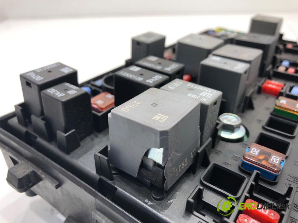 CHEVROLET CRUZE liftback 2011 91 kW 1.6 1598 Modul komfortu 13222782 (Modul komfortu)