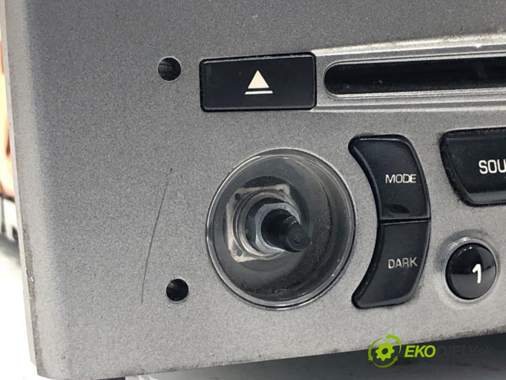 PEUGEOT 308 I liftback 2009 66 kW 1.6 HDi 1560 RADIO 96660458XH (Audio zařízení)