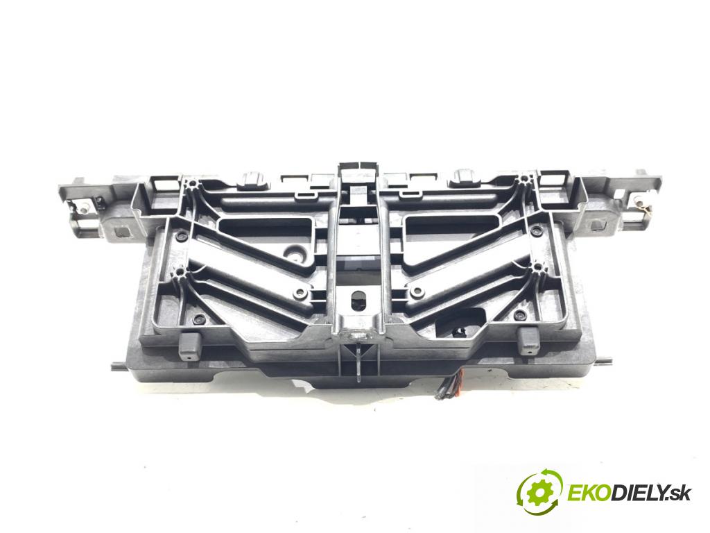 AUDI A5 F5 liftback 2017 140 kW 2.0 TDI quattro 1968 Dislpej 8W0919605 (Prístrojová doska)