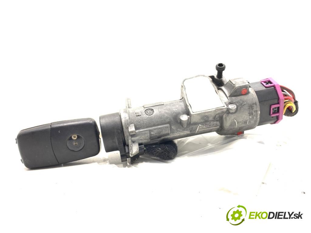 VW PASSAT B5 FL sedan 2001 110 kW 1.8 T 20V 1781 spinačka 4B0905851A (Spínacia skrinka)