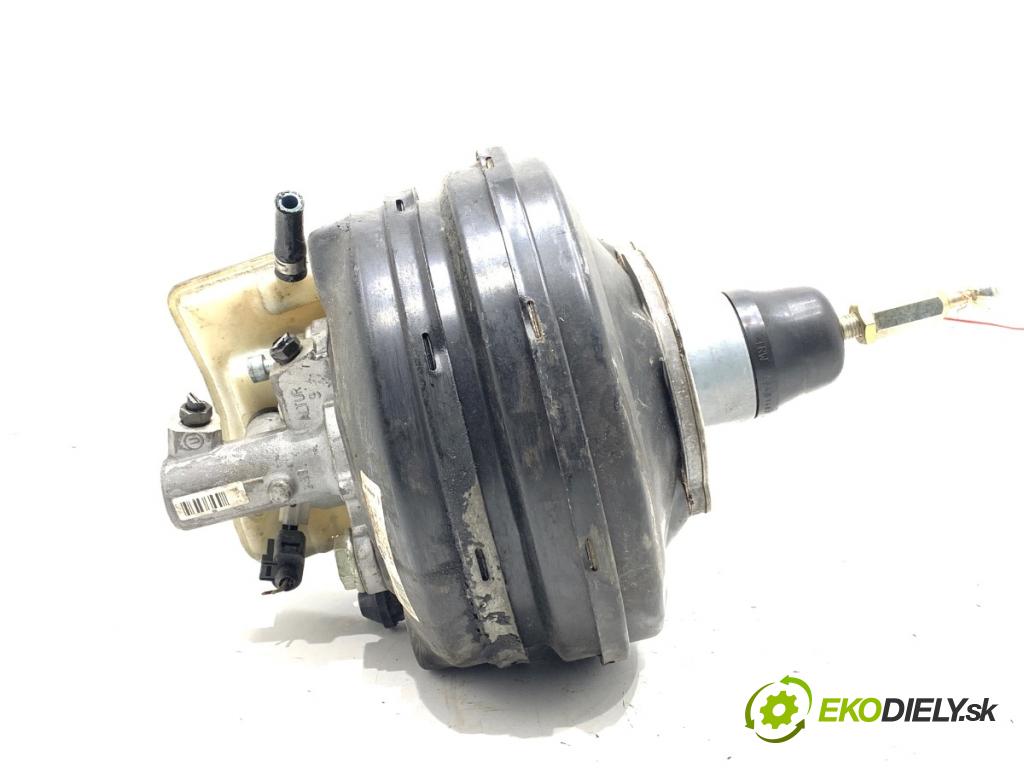 VW PASSAT B5 FL sedan 2001 110 kW 1.8 T 20V 1781 Posilovač bŕzd 8E0612105J