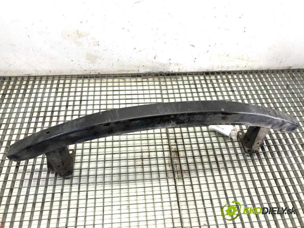 VW PASSAT B5 FL sedan 2001 110 kW 1.8 T 20V 1781 výztuha nárazníka přední část  (Výztuhy přední)