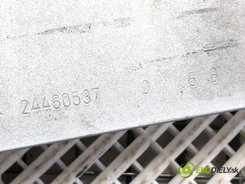 OPEL ASTRA H liftback 2005 77 kW 1.6 (L48) 1598 výztuha nárazníka přední část  (Výztuhy přední)