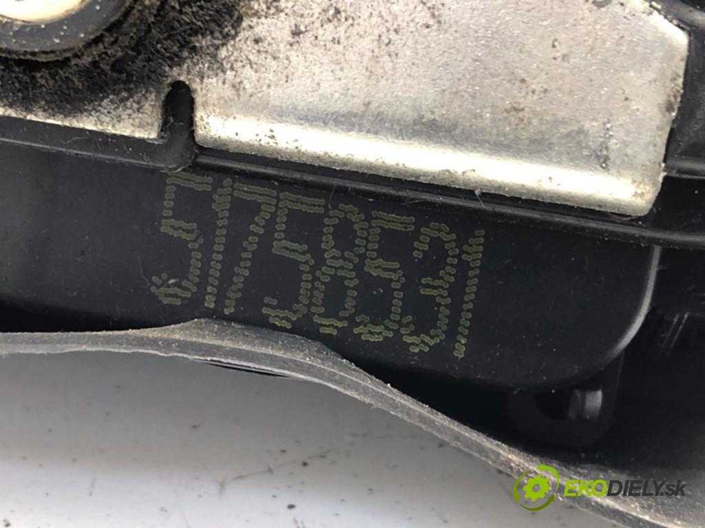 FIAT CROMA Kombi 2007 103 kW 1.8 16V 1796 zámok dveře levý přední část 51758531