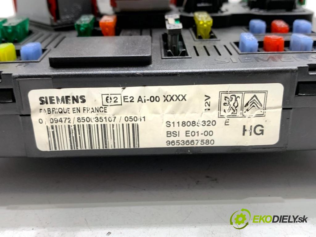 CITROEN XSARA PICASSO nadwozie wielkoprzestrzenne (MPV) 2005 80 kW 1.6 HDi 1560 modul BSI 9653667580 (Pojistkové skříňky)