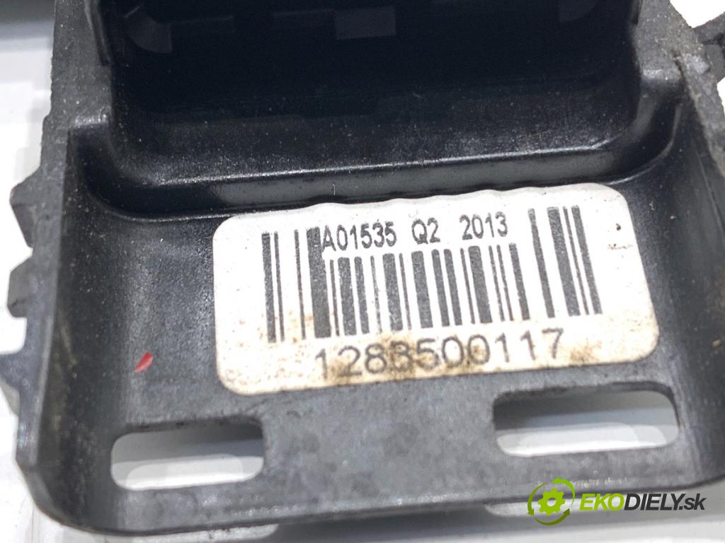 CITROEN BERLINGO II nadwozie wielkoprzestrzenne (MPV) 2013 68 kW 1.6 HDi 90 1560 zámok dveře pravý přední část 828405