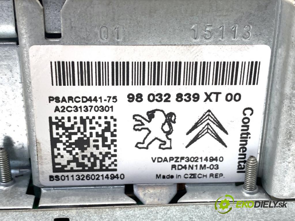 CITROEN BERLINGO II nadwozie wielkoprzestrzenne (MPV) 2013 68 kW 1.6 HDi 90 1560 RADIO 98032839XT (Audio zariadenie)