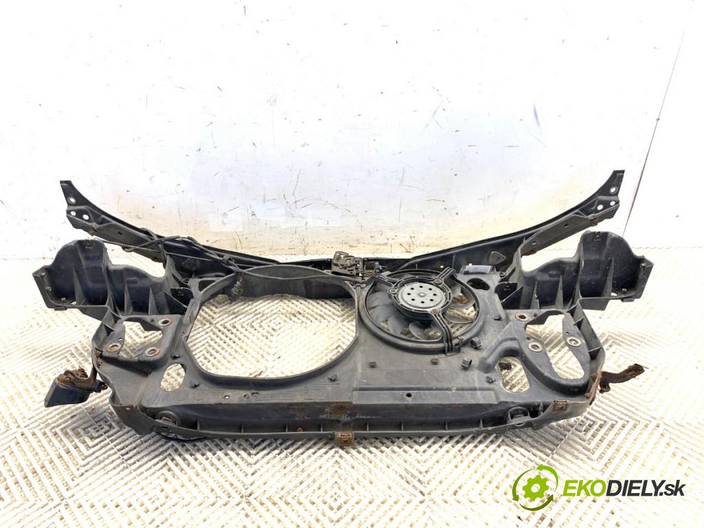 VW PASSAT B5 FL sedan 2001 110 kW 1.8 T 20V 1781 držák přední část  (Výztuhy přední)