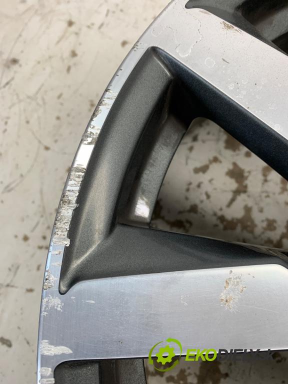 AUDI A4 B9 Kombi 2024 110 kW 35 TFSI Mild Hybrid 1984 disk 18 5X112 8J CENTR: 66,6 ET 40 8W0601025FJ