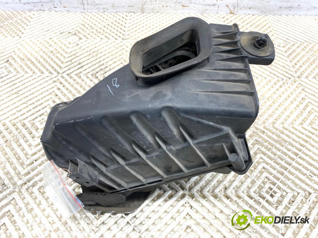 SEAT EXEO sedan 2009 105 kW 2.0 TDI 1968 Obal filtra vzduchu 03G133837 (Obal vzduchového filtra)