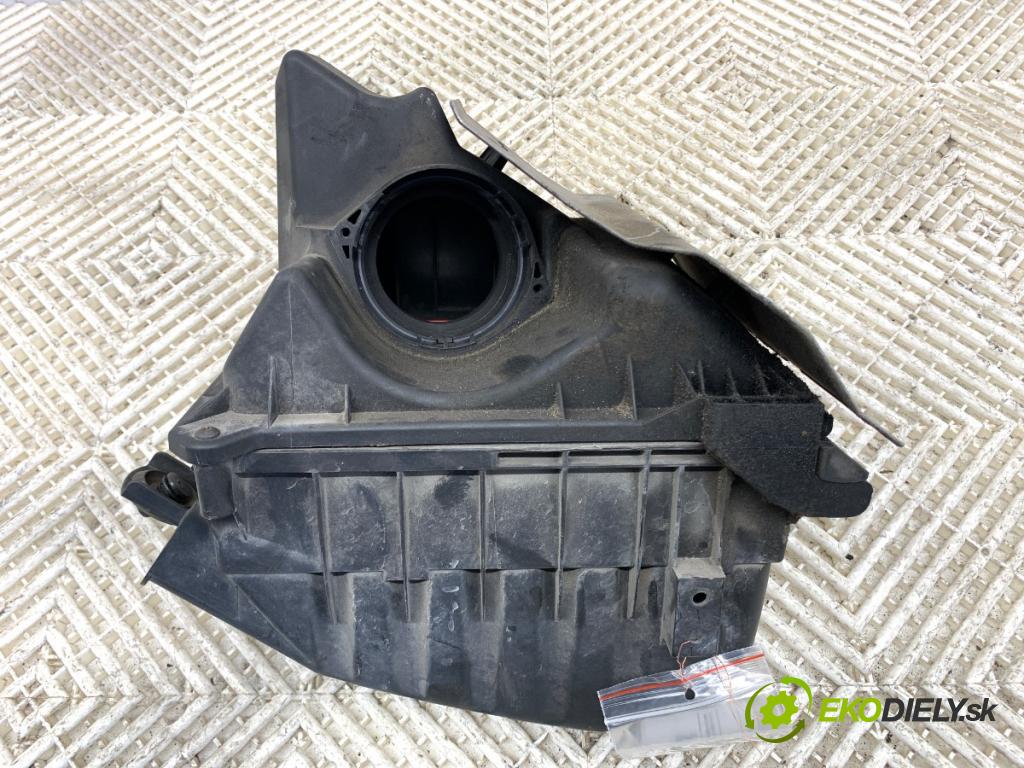 SEAT EXEO sedan 2009 105 kW 2.0 TDI 1968 Obal filtra vzduchu 03G133837 (Obal vzduchového filtra)