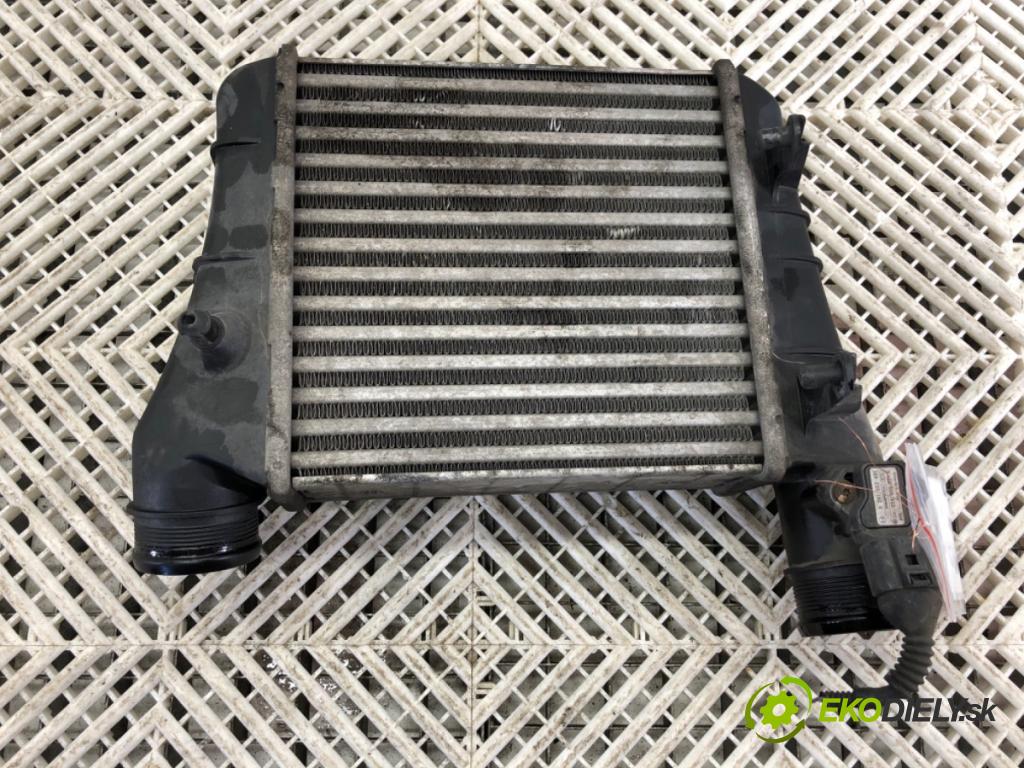 SEAT EXEO sedan 2009 105 kW 2.0 TDI 1968 intercooler ľavy 8E0145805AA (Intercooler (chladič nasávaného vzduchu))