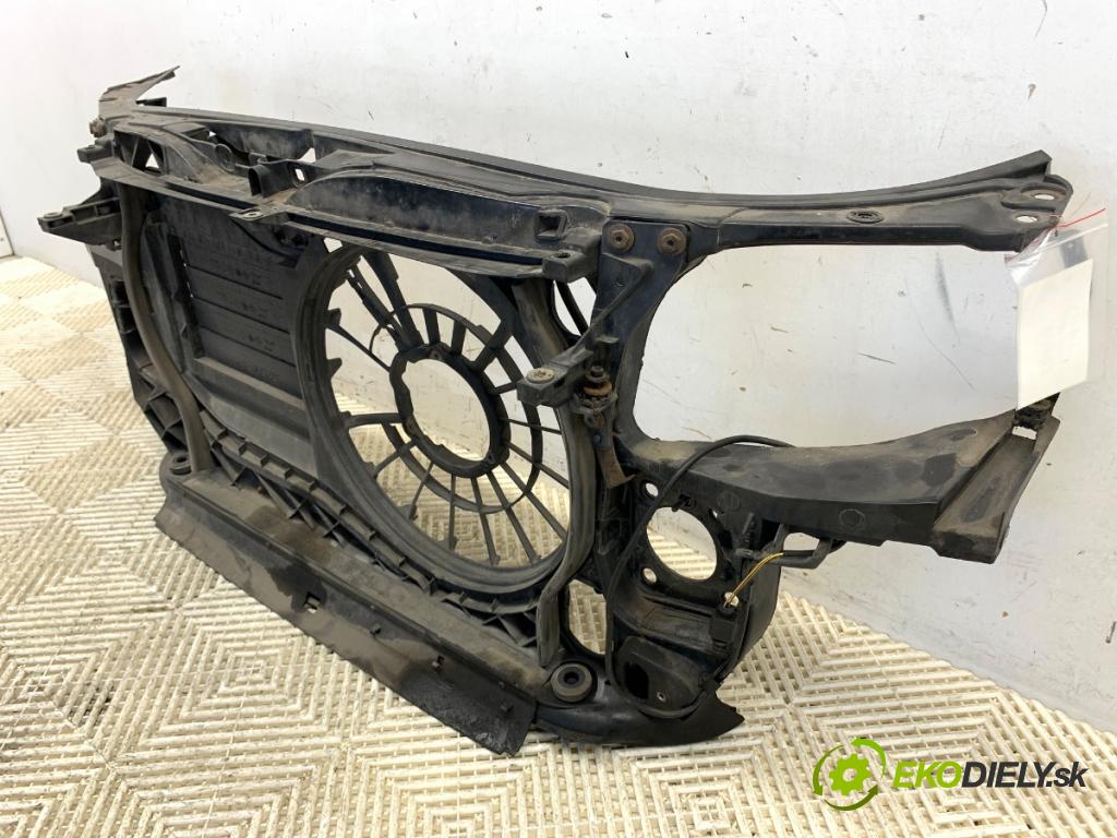 SEAT EXEO sedan 2009 105 kW 2.0 TDI 1968 držák přední část  (Výztuhy přední)