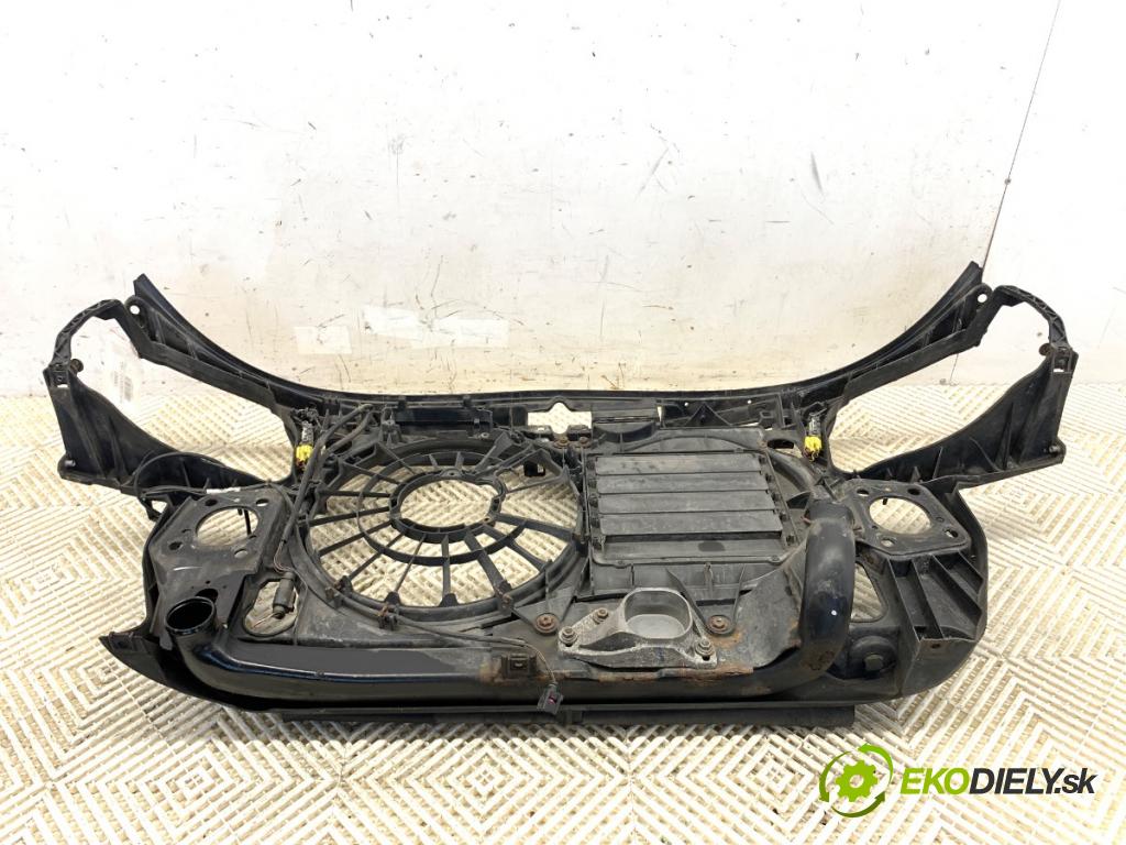 SEAT EXEO sedan 2009 105 kW 2.0 TDI 1968 držák přední část  (Výztuhy přední)