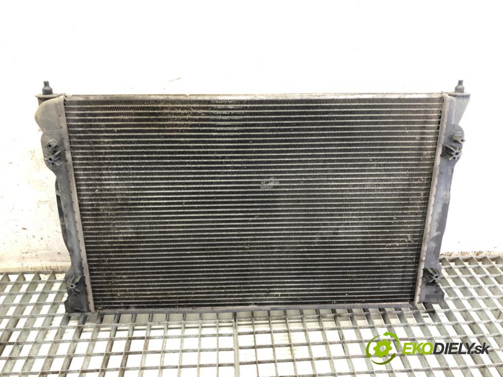 AUDI A4 B6 sedan 2003 96 kW 2.0 1984 chladič vody 8E0121251A (Chladiče vody)