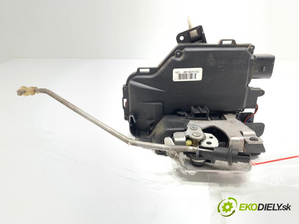 AUDI A4 B6 Kombi 2002 96 kW 2.0 1984 zámok dveře pravý přední část 8E1837016C