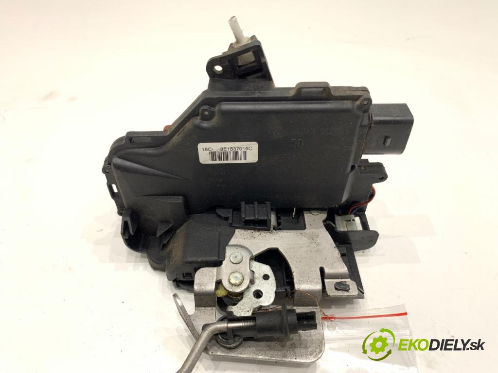 AUDI A4 B6 Kombi 2002 96 kW 2.0 1984 zámok dveře pravý přední část 8E1837016C