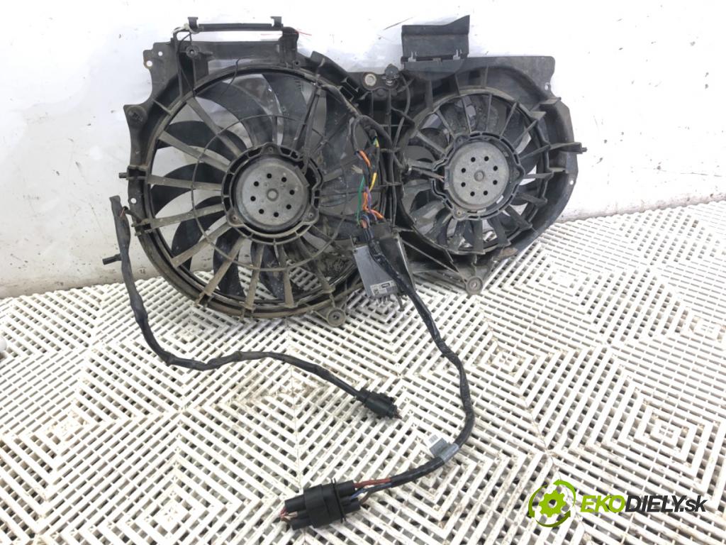 AUDI A4 B6 Kombi 2002 96 kW 2.0 1984 ventilátor chladiče 8E0121205M (Ventilátory)
