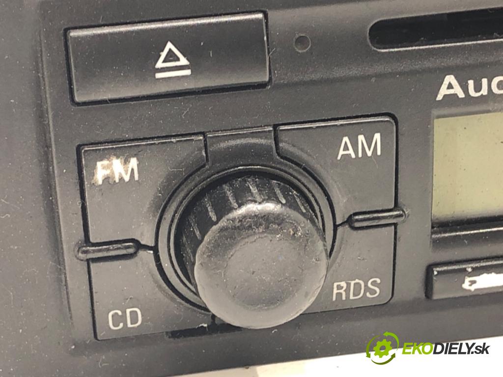 AUDI A4 B6 Kombi 2002 96 kW 2.0 1984 RADIO 8E0035186 (Audio zariadenie)