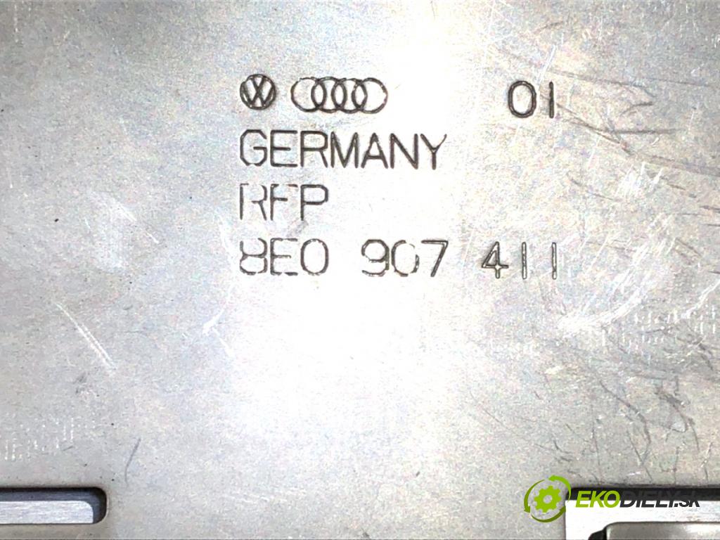 AUDI A4 B6 Kombi 2002 96 kW 2.0 1984 riadiaca jednotka Motor 8E0907411 (Riadiaca jednotka)