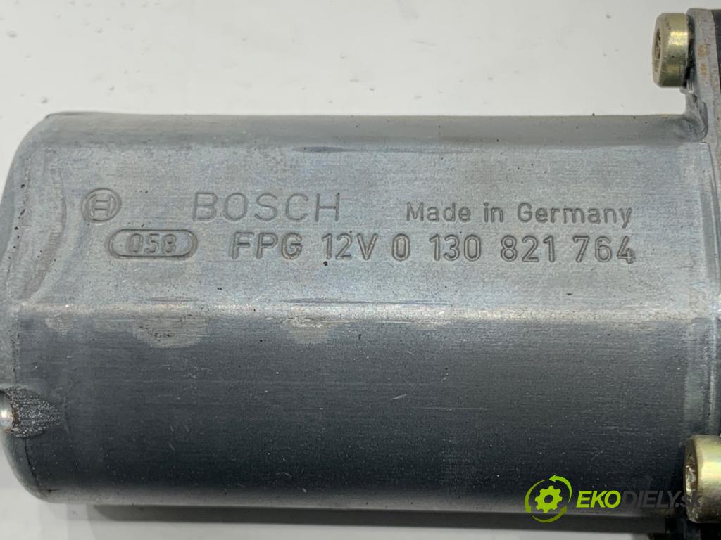 AUDI A4 B6 Kombi 2002 96 kW 2.0 1984 motor sťahovaní okna pravý přední část 0130821764 8E1959802B