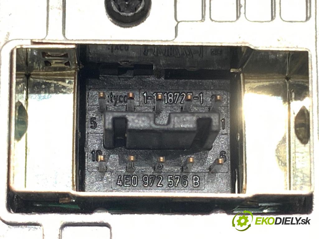 AUDI A4 B8 sedan 2008 118 kW 1.8 TFSI 1798 Dislpej 8T0919603E (Prístrojová doska)