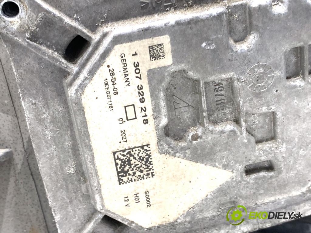 AUDI A4 B8 sedan 2008 118 kW 1.8 TFSI 1798 Svetlomet pravy predný XENON 8K0941004C 8K0941597