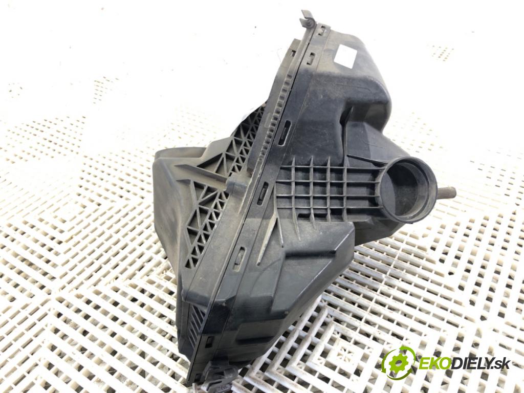AUDI A4 B8 sedan 2008 118 kW 1.8 TFSI 1798 Obal filtra vzduchu 8K0133837AB (Obal vzduchového filtra)