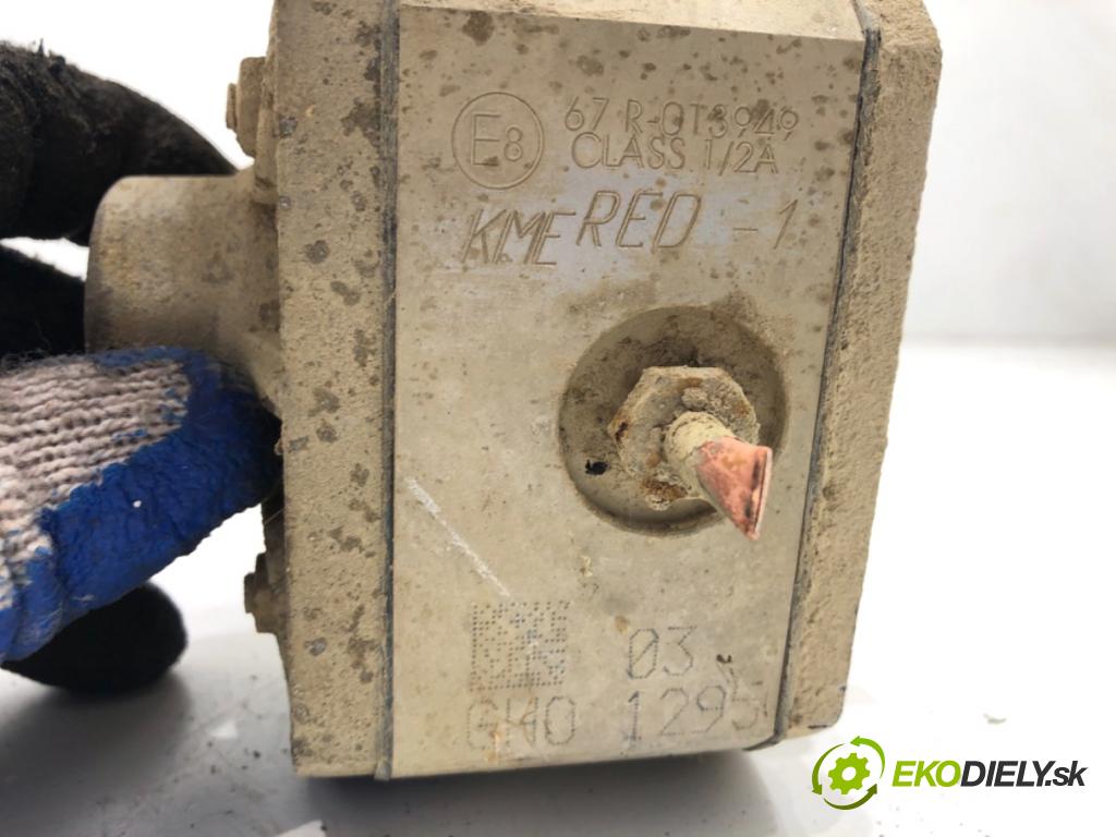 LAND ROVER FREELANDER I samochód terenowy zamknięty 2001 88 kW 1.8 i 16V 4x4 1796 Reduktor do plynového pedálu LPG 67R-013949 (LPG)