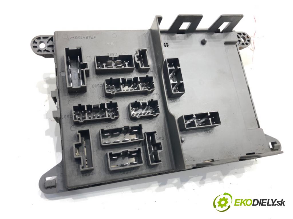 LAND ROVER FREELANDER I samochód terenowy zamknięty 2001 88 kW 1.8 i 16V 4x4 1796 skříňka poistková 53070134A (Pojistkové skříňky)