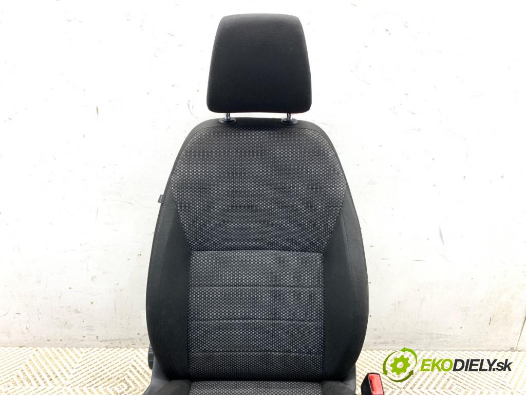 SKODA OCTAVIA III liftback 2016 81 kW 1.6 TDI 1598 Sedadlo pravy predný