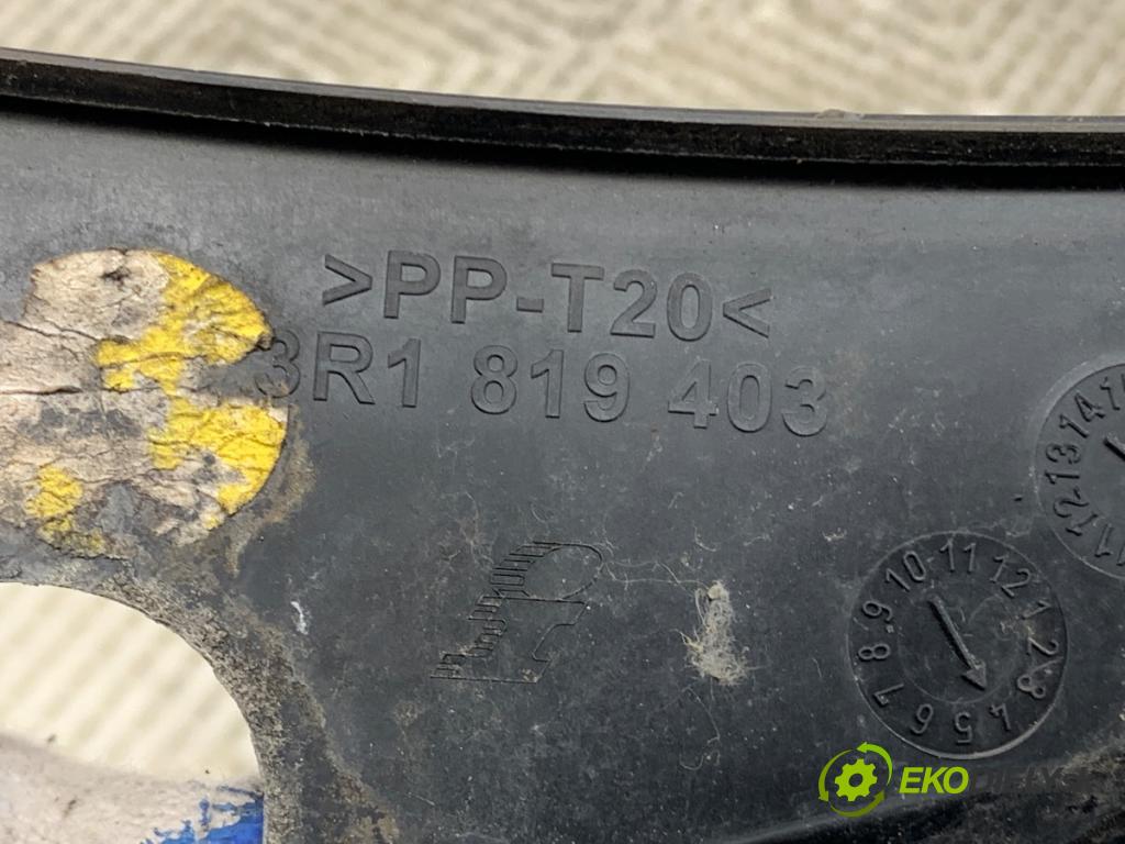 SEAT EXEO sedan 2009 105 kW 2.0 TDI 1968 Torpédo, plast pod čelné okno 3R1819403 (Torpédo (plast pod čelným sklom))