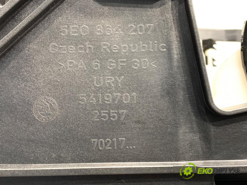 SKODA OCTAVIA III liftback 2016 81 kW 1.6 TDI 1598 Lakťová opierka 5E0864207 (Lakťová opierka)