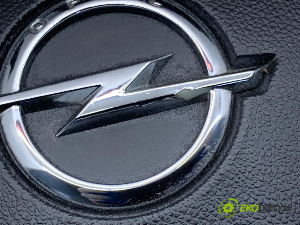 OPEL ASTRA K Kombi 2018 100 kW 1.6 CDTi (35) 1598 Palubná doska silentbloku pasy