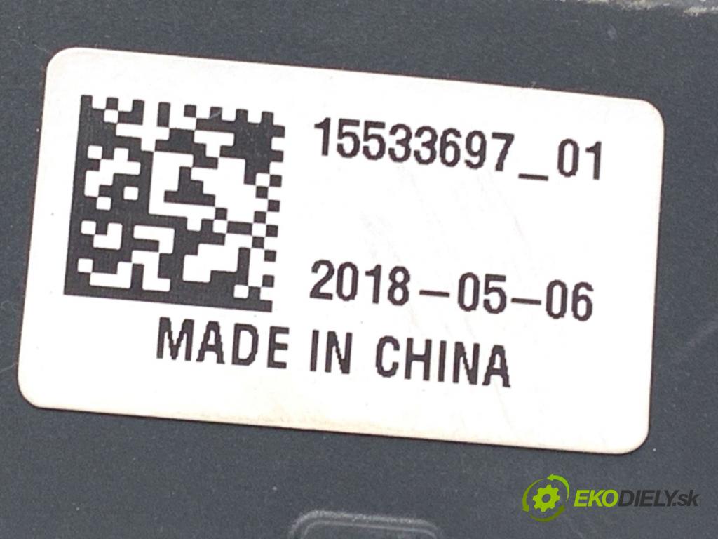 OPEL ASTRA K Kombi 2018 100 kW 1.6 CDTi (35) 1598 skříňka poistková 15533697 (Pojistkové skříňky)