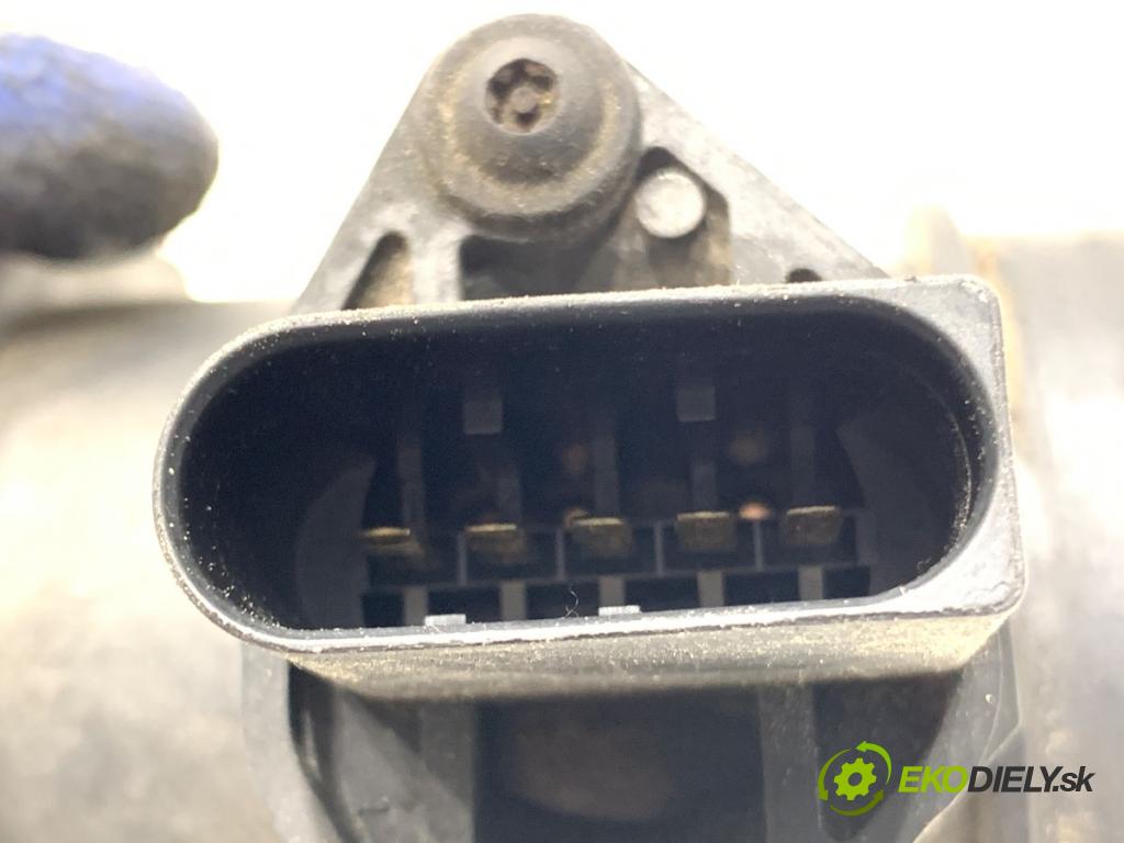 VW PASSAT B5 sedan 1999 85 kW 1.9 TDI 1896 Váha vzduchu 028906461 (Váha vzduchu)