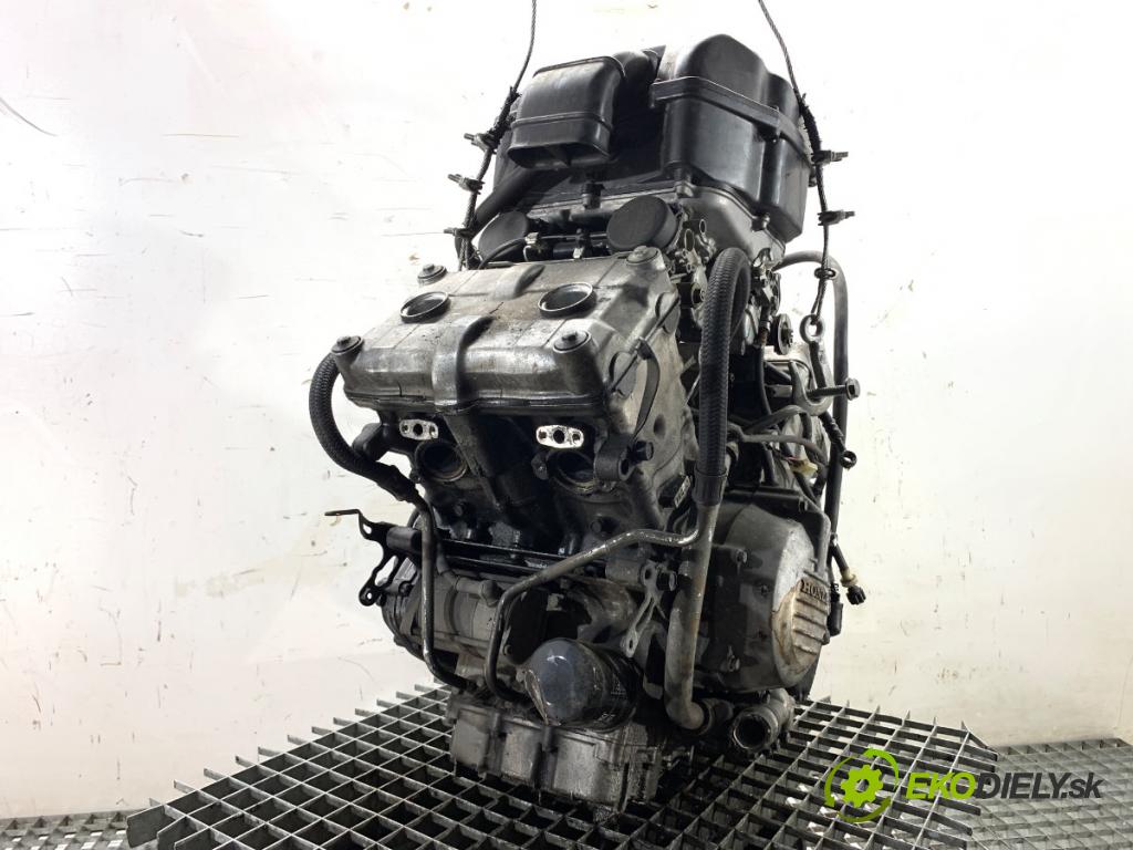 HONDA VFR  1997 50 kW  748 Motor KOMPLETNÍ: RC36E