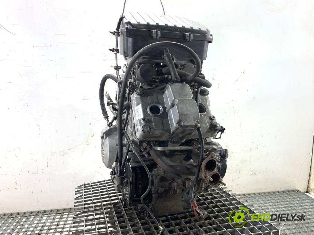 HONDA VFR  1997 50 kW  748 Motor KOMPLETNÍ: RC36E