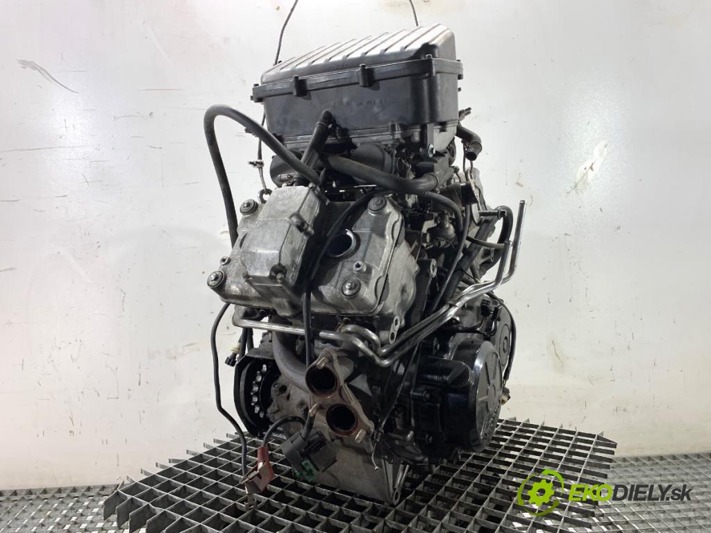 HONDA VFR  1997 50 kW  748 Motor KOMPLETNÍ: RC36E