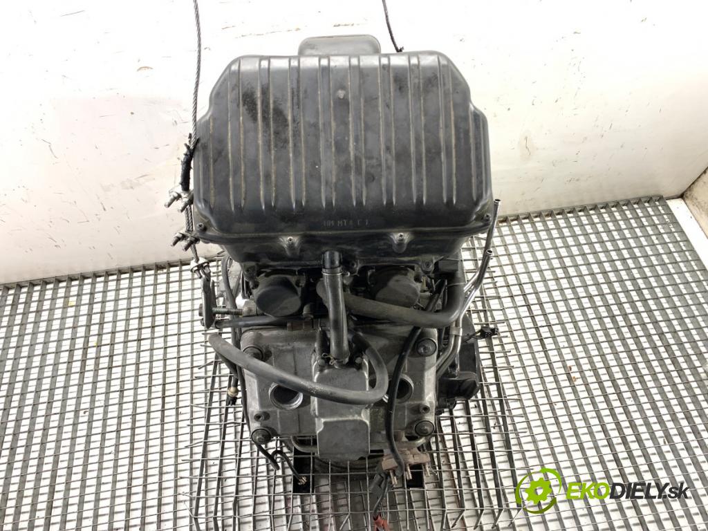 HONDA VFR  1997 50 kW  748 Motor KOMPLETNÍ: RC36E