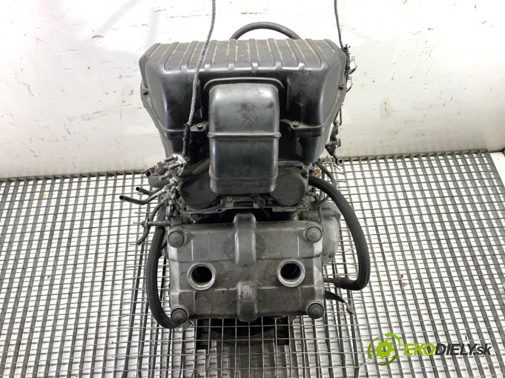 HONDA VFR  1997 50 kW  748 Motor KOMPLETNÍ: RC36E